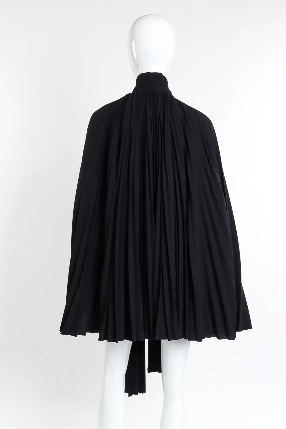 2020 A/W Pleated Cape Top