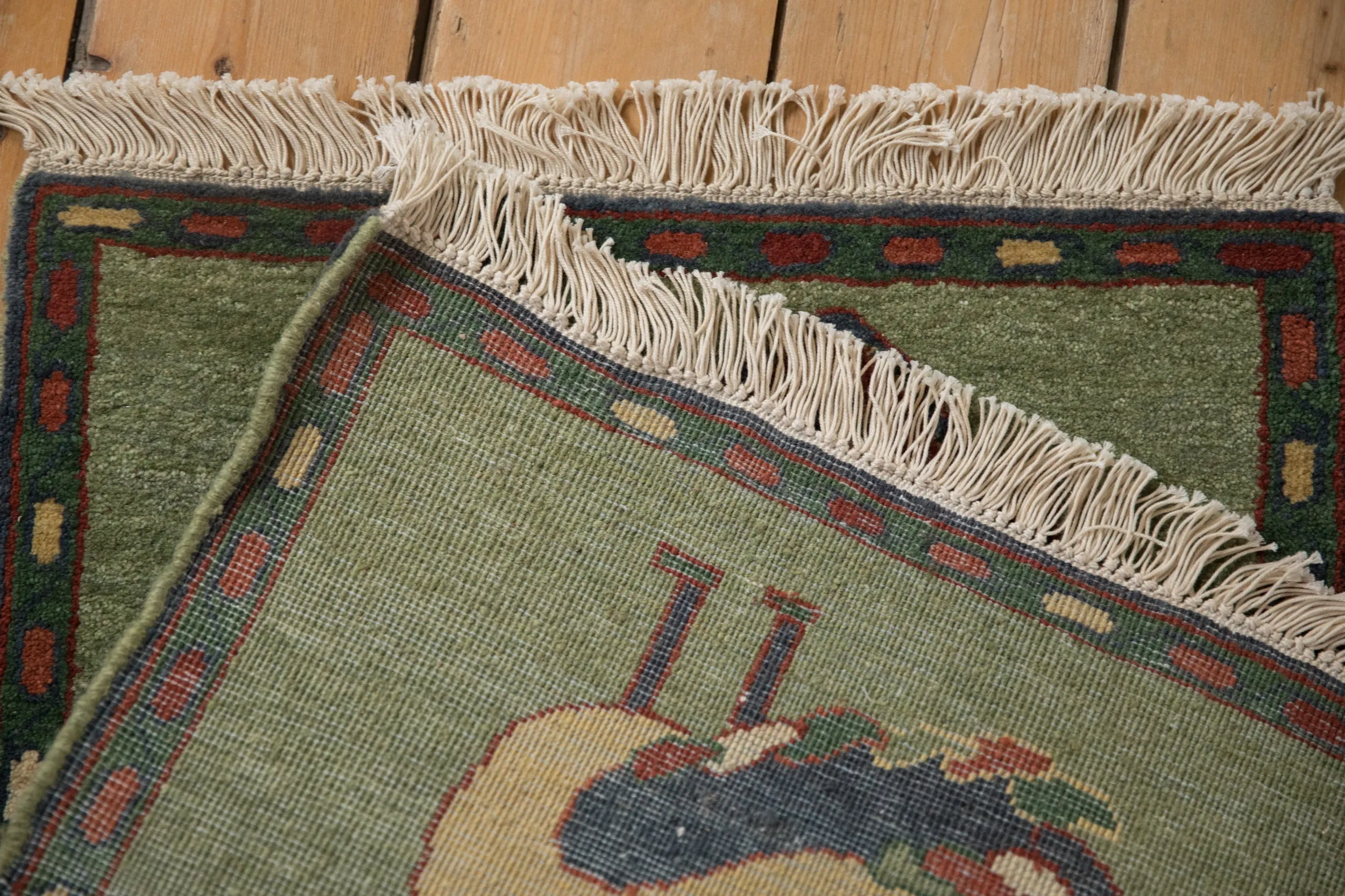 2x2.5 Vintage Pictorial Armenian Peacock Design Square Rug Mat
