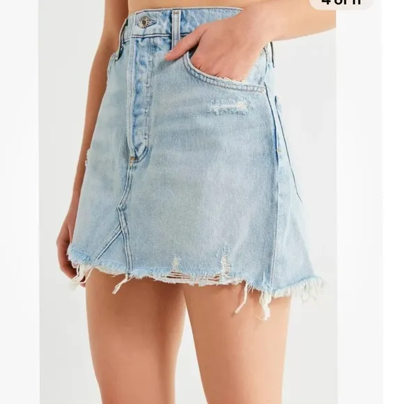 Agolde Quinn High Rise Mini Skirt Size 28 Light Wash Revolve Jean Denim