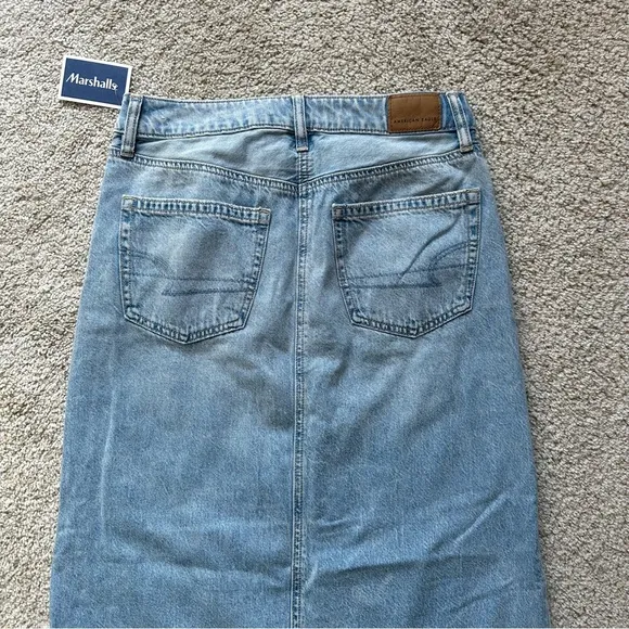 AMERICAN EAGLE DREAMY DRAPE LOW RISE DENIM MAXI SKIRT