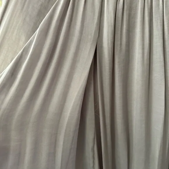 Anthropologie light gray skirt pleated
