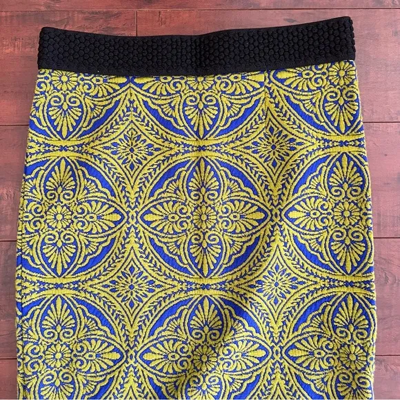 ANTHROPOLOGIE Maeve Medallion Tapestry Knee Length Pencil Skirt Size XS