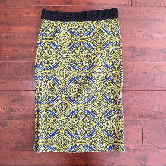 ANTHROPOLOGIE Maeve Medallion Tapestry Knee Length Pencil Skirt Size XS