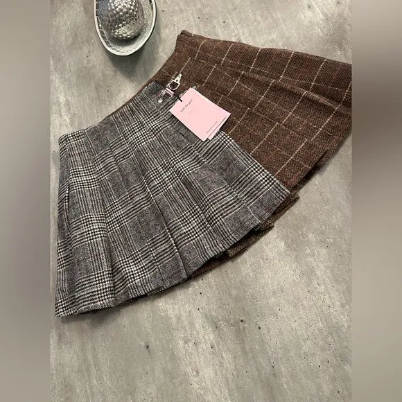 Avec Les Filles Women's Mixed Pattern Pleated Mini Skirt Size Medium NWT