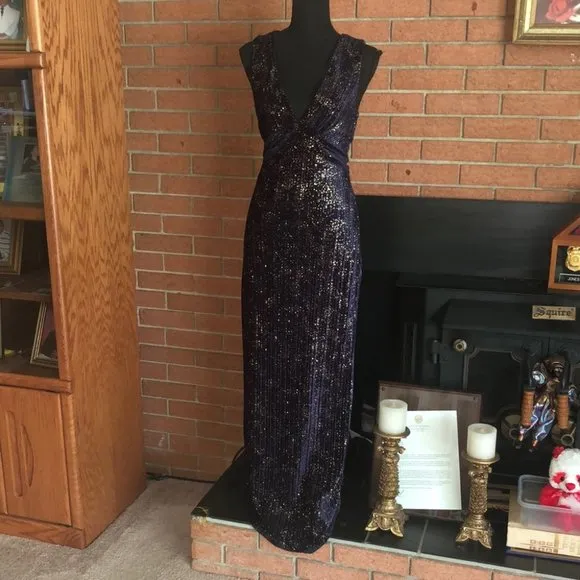 🥂BCBGENERATION🥂VELVET GLITTER MAXI DRESS🥂