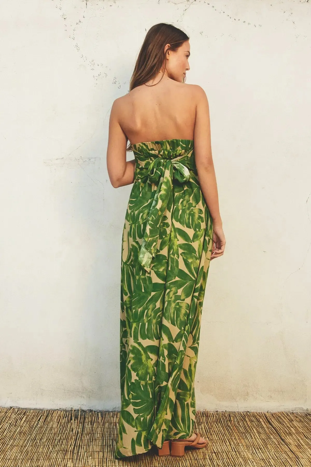 BEAUTIFUL ESCAPE STRAPLESS MAXI DRESS