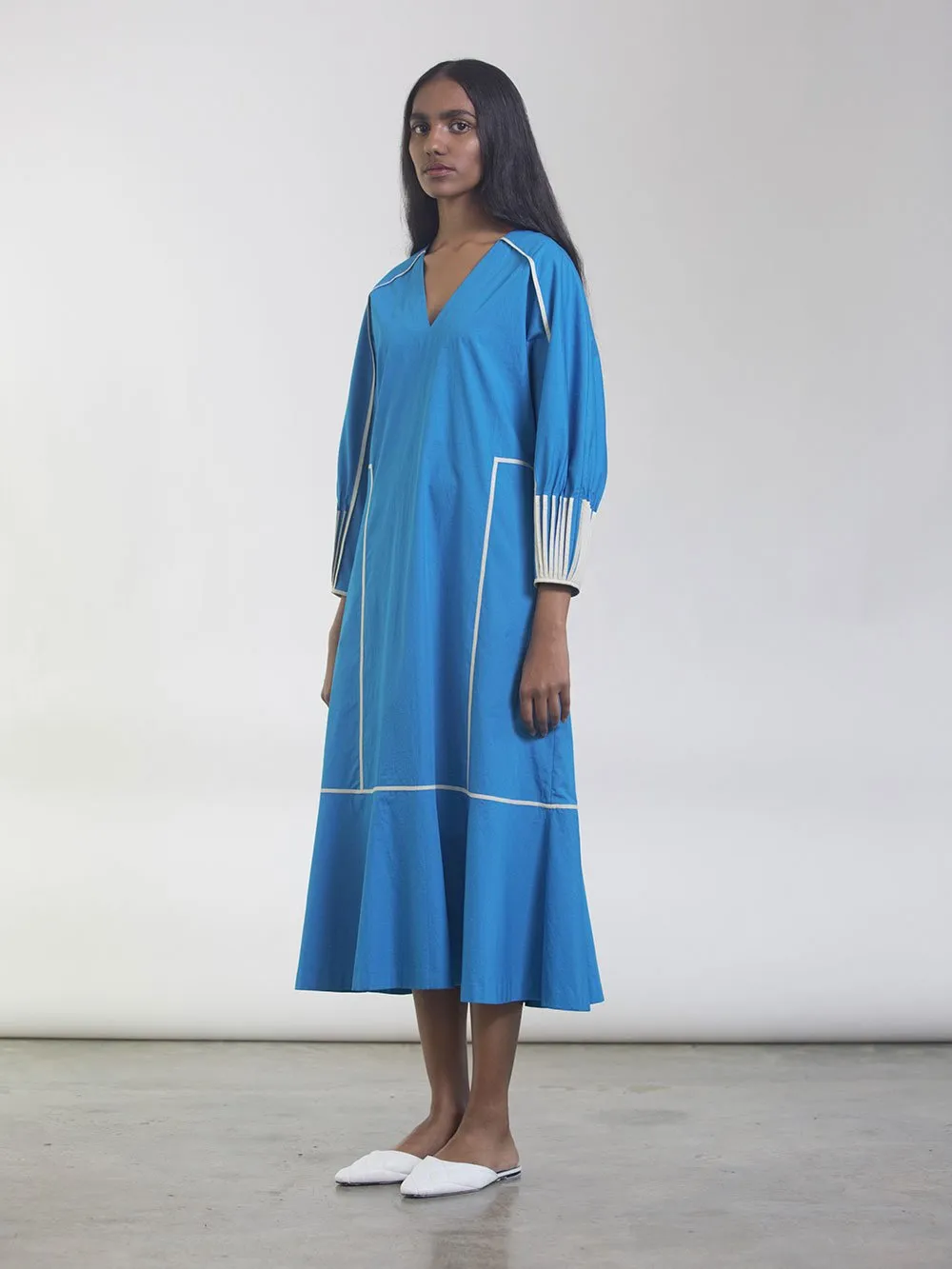 Bodice   I   Dress-This-Fluid-Dress-In-100-Cotton-Has-A-Flared-Bottom-And-Kimono-Sleeve-The-Seams-Are-Accented-With-Contrast-Cream-Binding-And-The-Cuffs-Have-Bound-Pleat-Detailing-The-Dress-Also-Features-Pockets-On-Each-Side