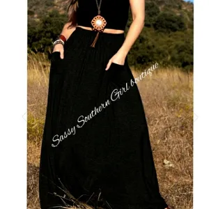 🆕⭐Boho Black pocket maxi skirt