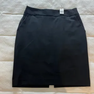 Brand New EXPRESS Black Pencil Skirt with Pockets, Size 10