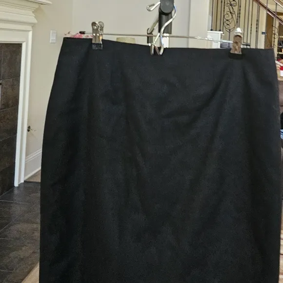 Brooks Brothers ,Loro  Piana &amp; G stretch wool Crepe Career skirt, black us 8