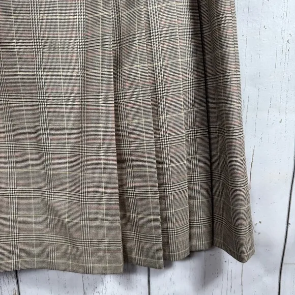 Brooks Brothers Plaid Skirt Pleated Clueless Wool Tan Knee Length A Line Skirt