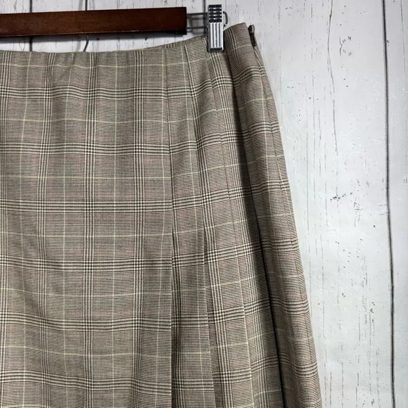 Brooks Brothers Plaid Skirt Pleated Clueless Wool Tan Knee Length A Line Skirt