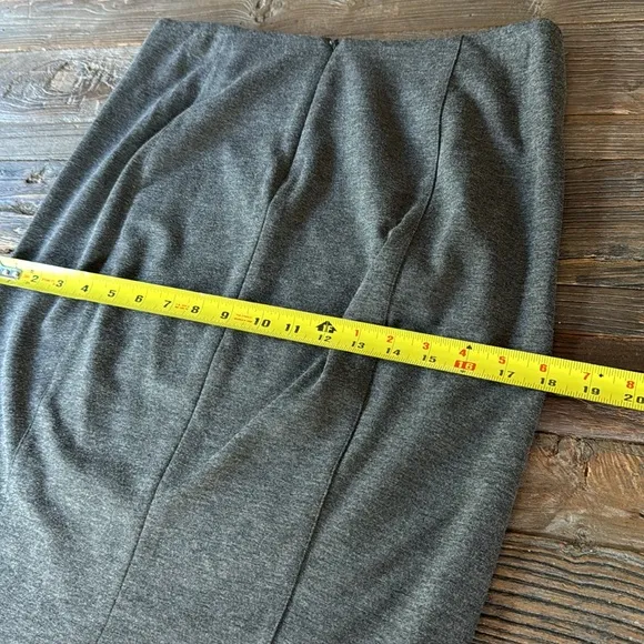 CAbi grey stretch peplum zippered top with midi length pencil skirt EUC size 6