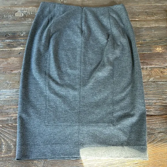 CAbi grey stretch peplum zippered top with midi length pencil skirt EUC size 6