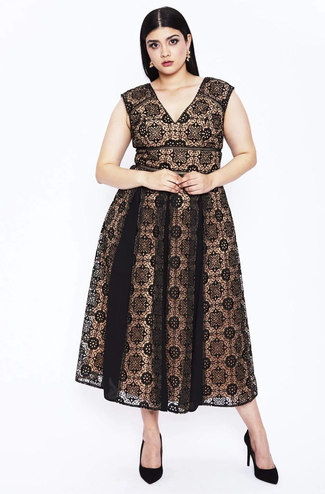 Calypso Lace Midi Dress by ML Monique Lhuillier - RENTAL