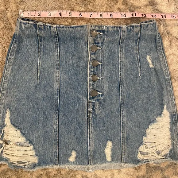 CARMAR MAIA‎ Destroyed Denim Mini Skirt Size 26