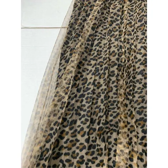 Cheetah Patterned Pleated Skirt