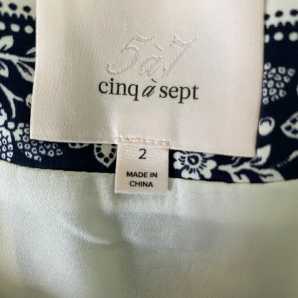 Cinq a Sept Skirt Amory Navy/White Bandana Print Silk Size 2 Pleated Mini