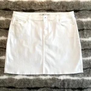 COPY - VINEYARD VINES  White Denim Skirt