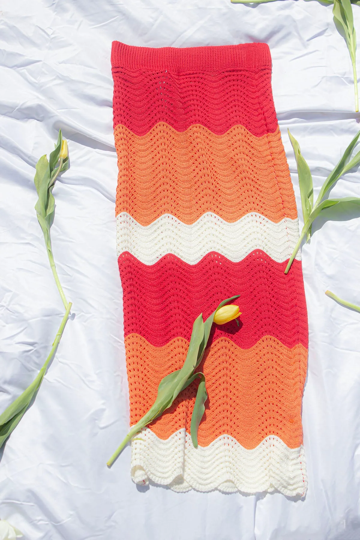Crochet Style Wavy Pattern Pencil Skirt