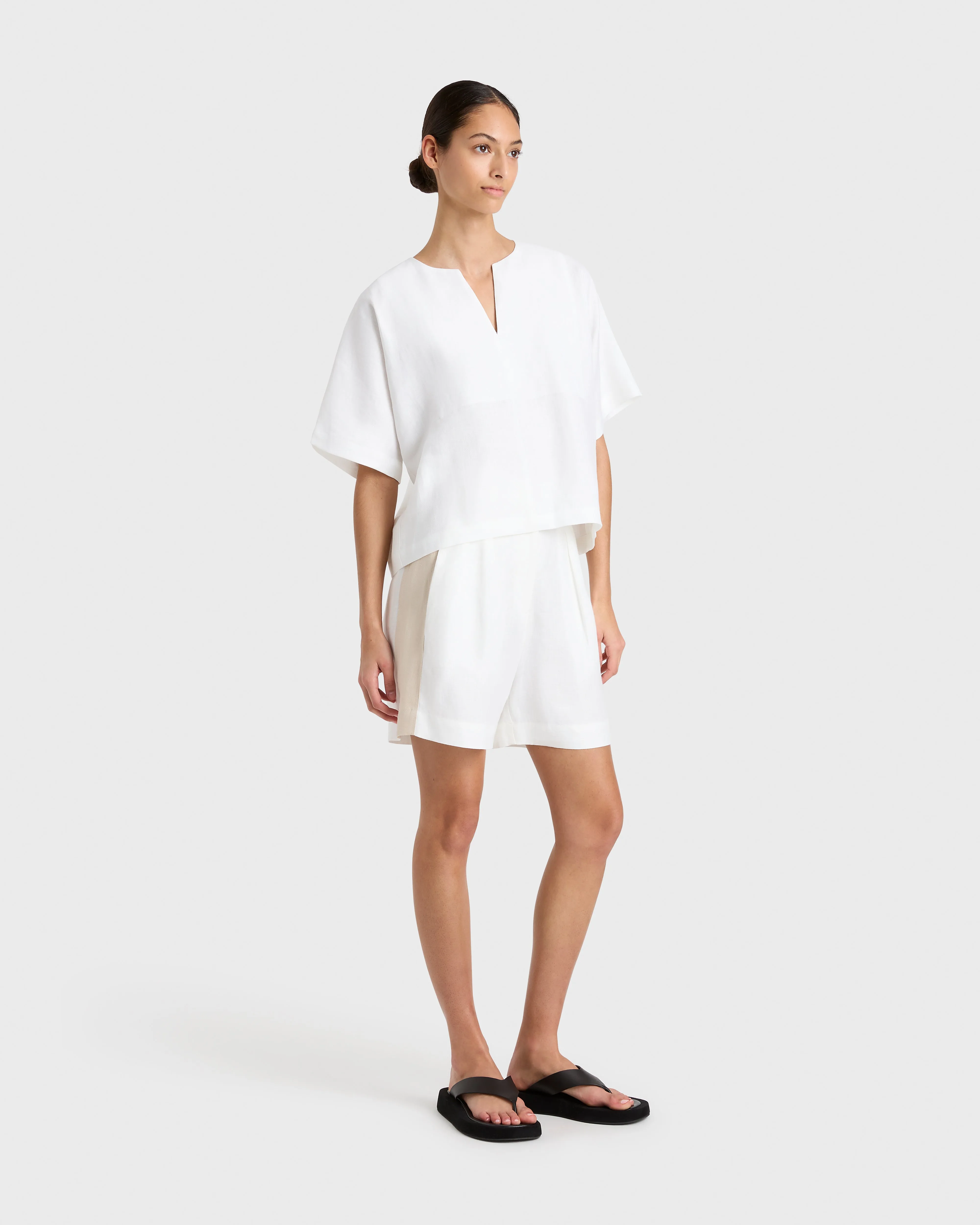 Delphi Universal Tee - White