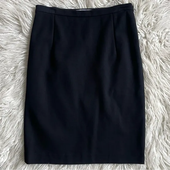 Diane Von Furstenberg DVF Black Stretch Ponte Kimmie Pencil Skirt EUC Size 8