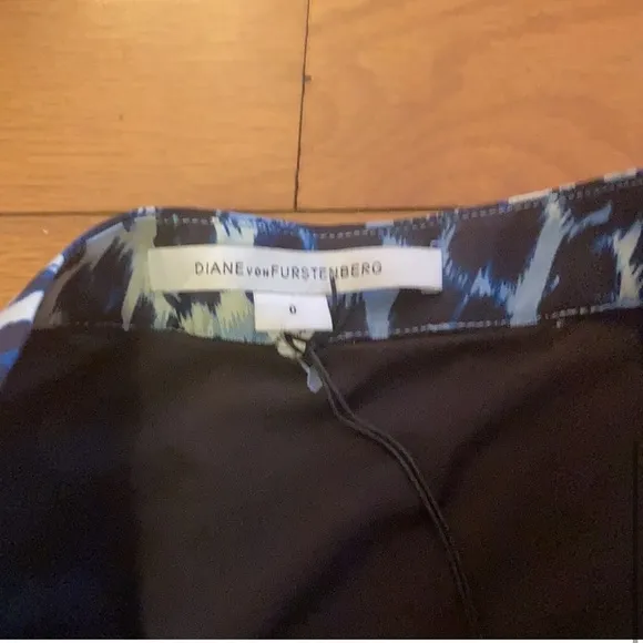 Diane von Furstenberg Skirt 0 Blue Gemma Cheetah Print Pleated