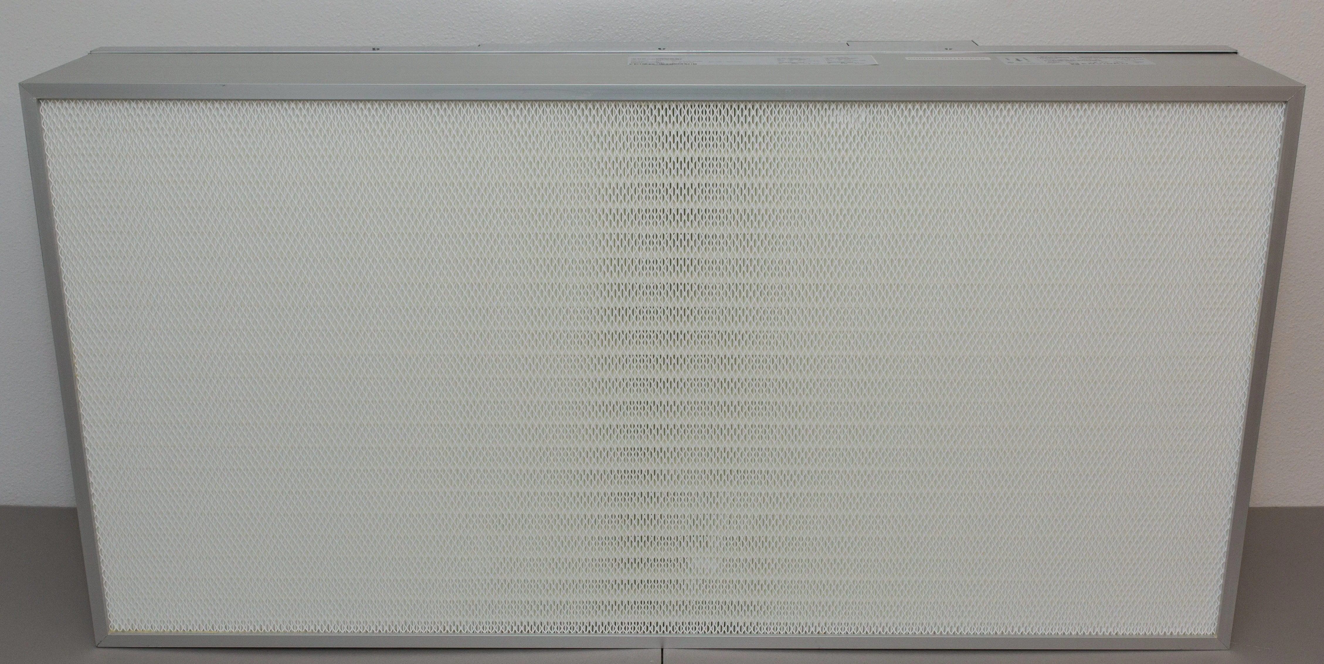 ET Laboratories ™ 24 x 48 Metallic Flow Hood with pre Filter