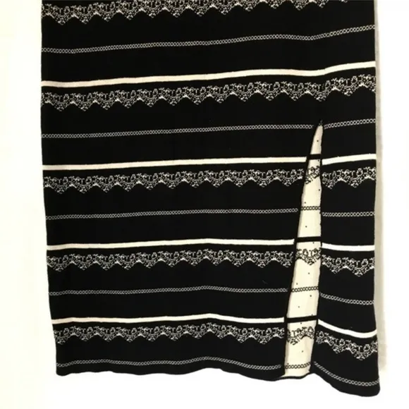 FREE PEOPLE Black &amp; White Irreplaceable Knit Pull On Midi Pencil Skirt Large