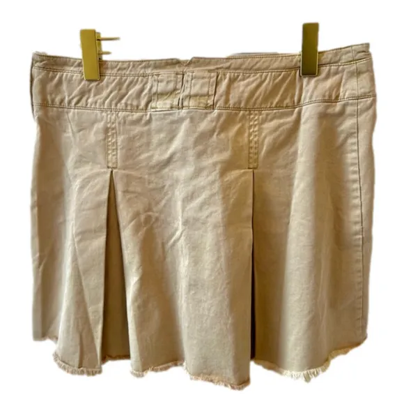 Free People C Denim Pleated Mini Skirt Sand/Sable Size 14 NEW Cotton Raw Hem