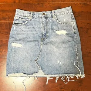 FREE PEOPLE We The Free Distressed Denim Mini Jean Skirt Raw Hem Size 29