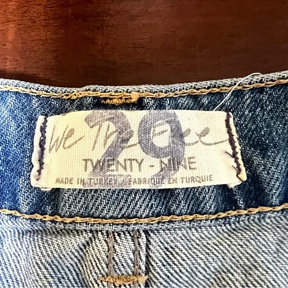 FREE PEOPLE We The Free Distressed Denim Mini Jean Skirt Raw Hem Size 29