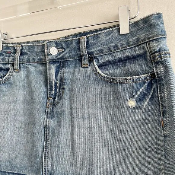 GAP Vtg Y2K Micro Mini Denim Skirt Size 10 Preppy Low Rise Raw Hem Distressed