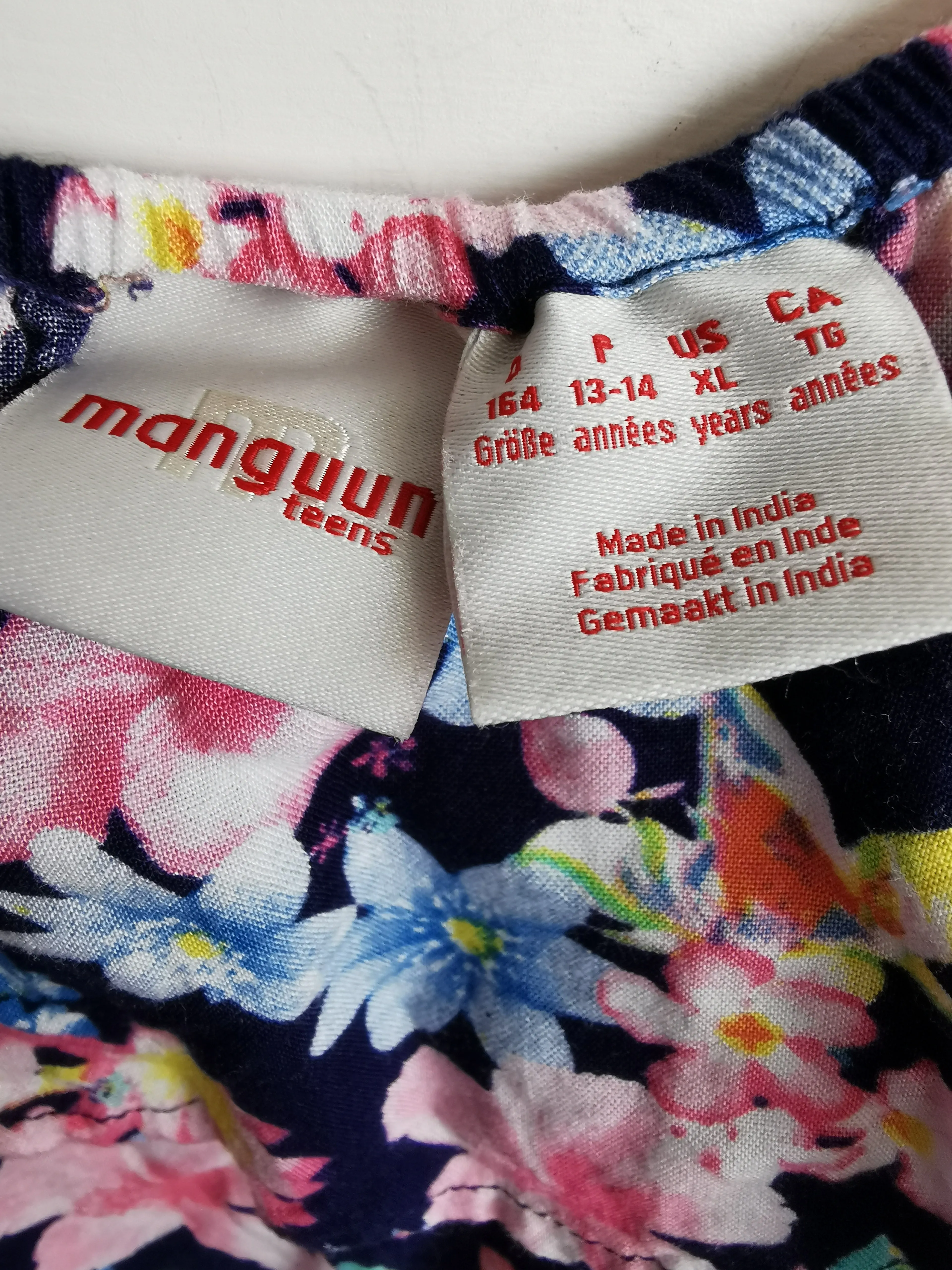 GIRL SIZE XL (13/14 YEARS) - MANGUUN Teens, Floral Romper EUC B37