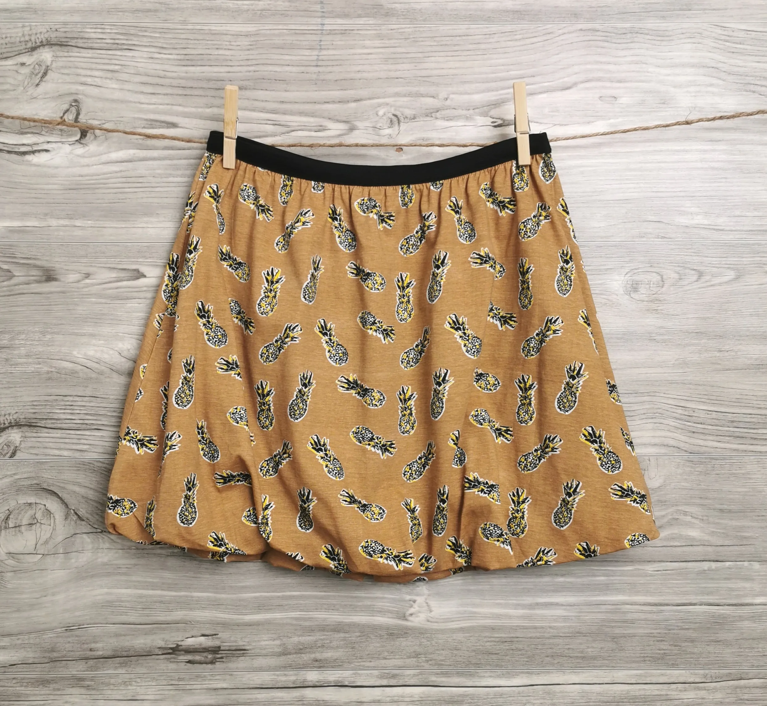 GIRL SIZE(S) MEDIUM (10 YEARS) & XL (14 YEARS) - DEX Kids, Graphic Print Skirt NWT B52