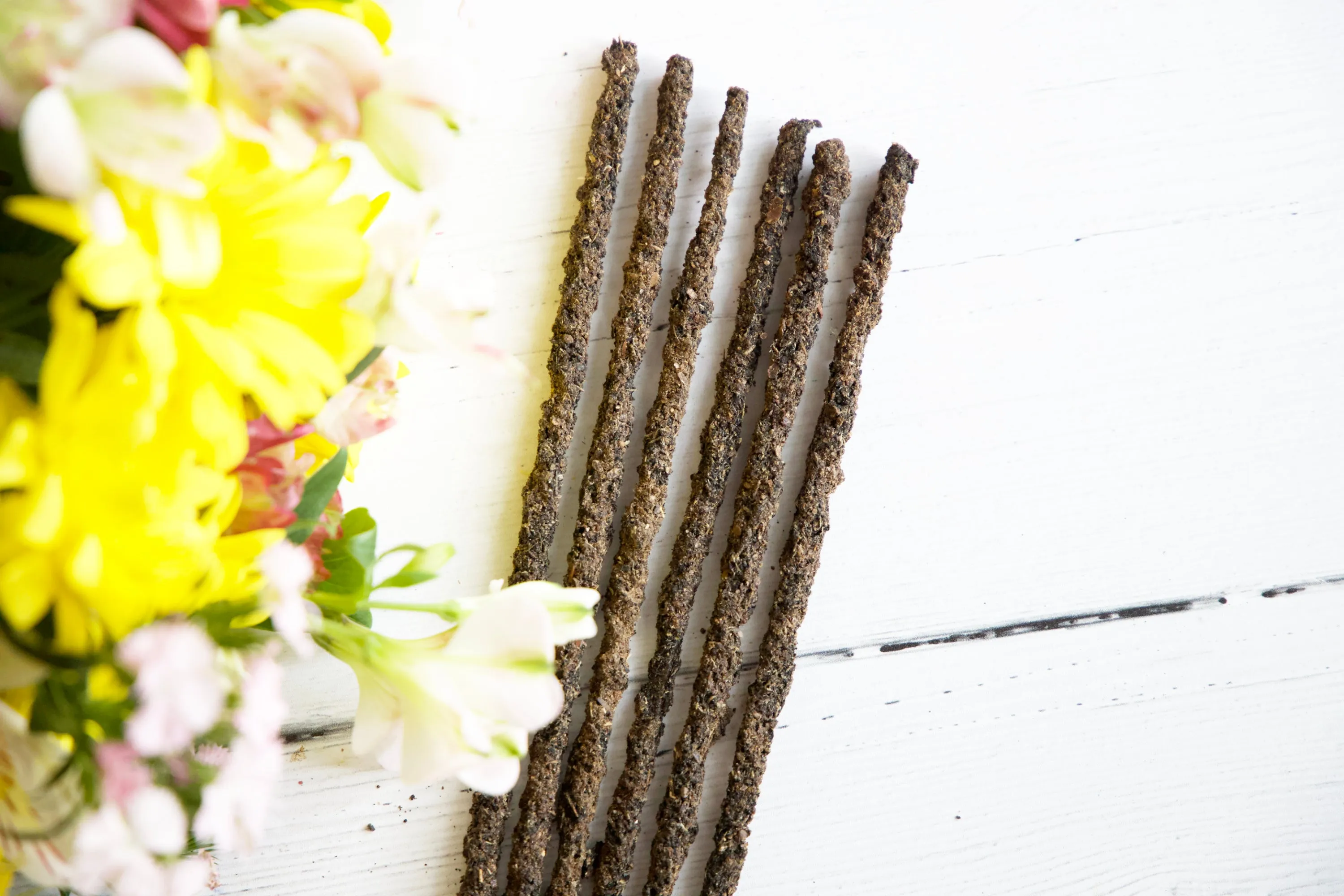 Hibiscus incense sticks