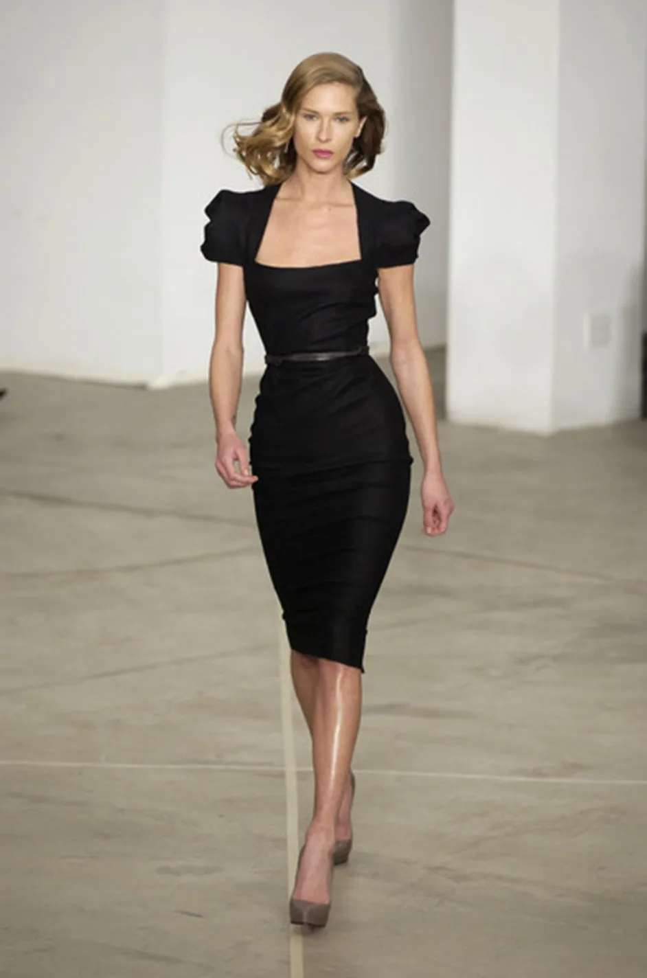 Iconic Fall 2005 Roland Mouret Heavily Documented Black Stretch Wool Mix Galaxy Dress