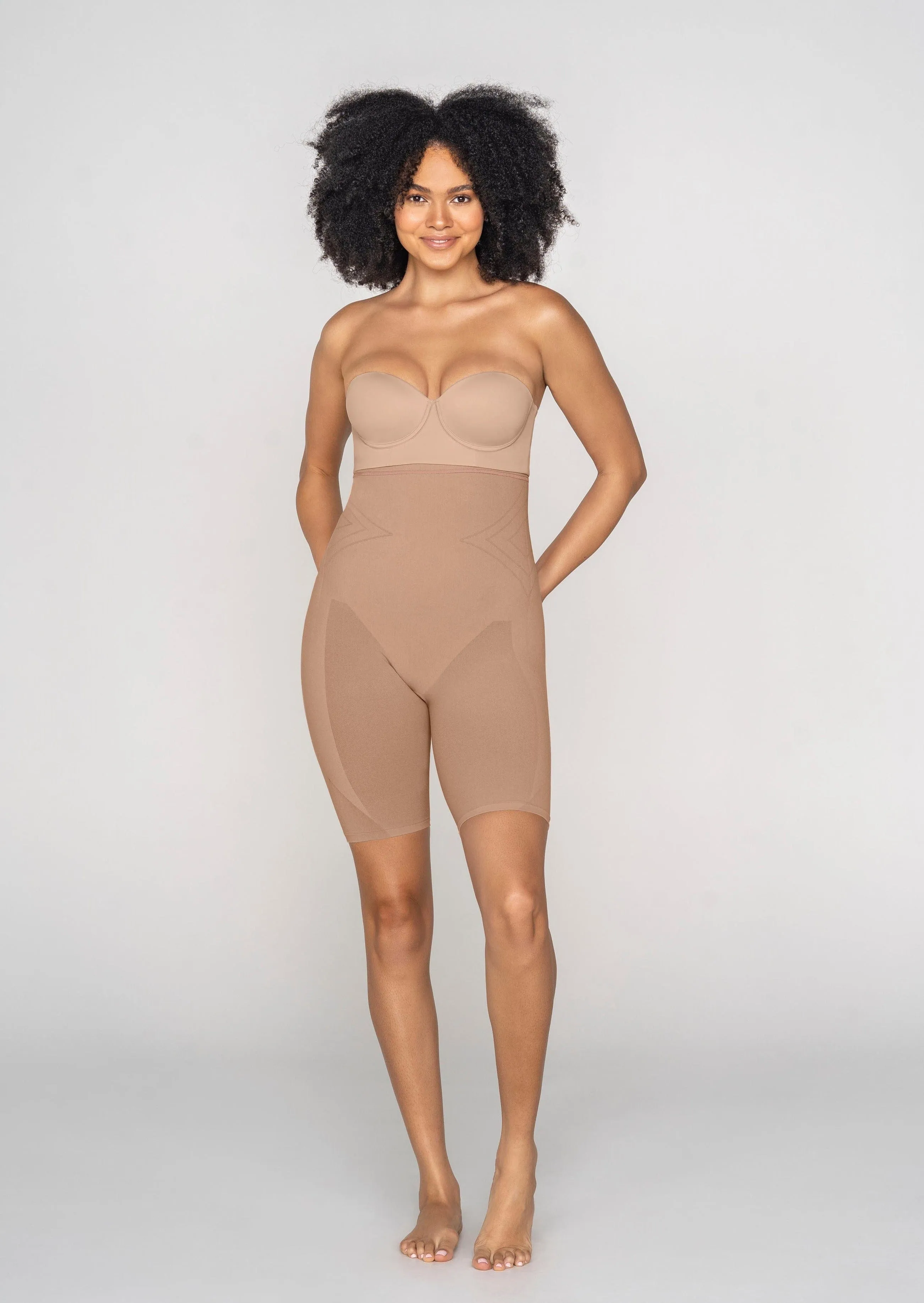 Invisible Extra High-Waisted Shaper Short - Natural
