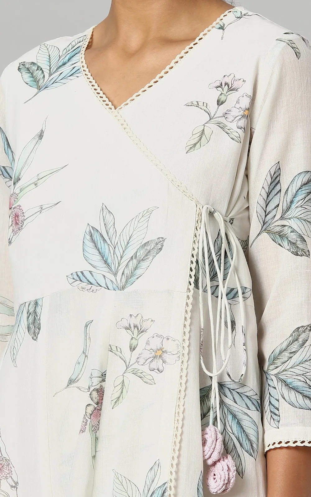 IVORY WILD FLOWER PANELLED KURTA
