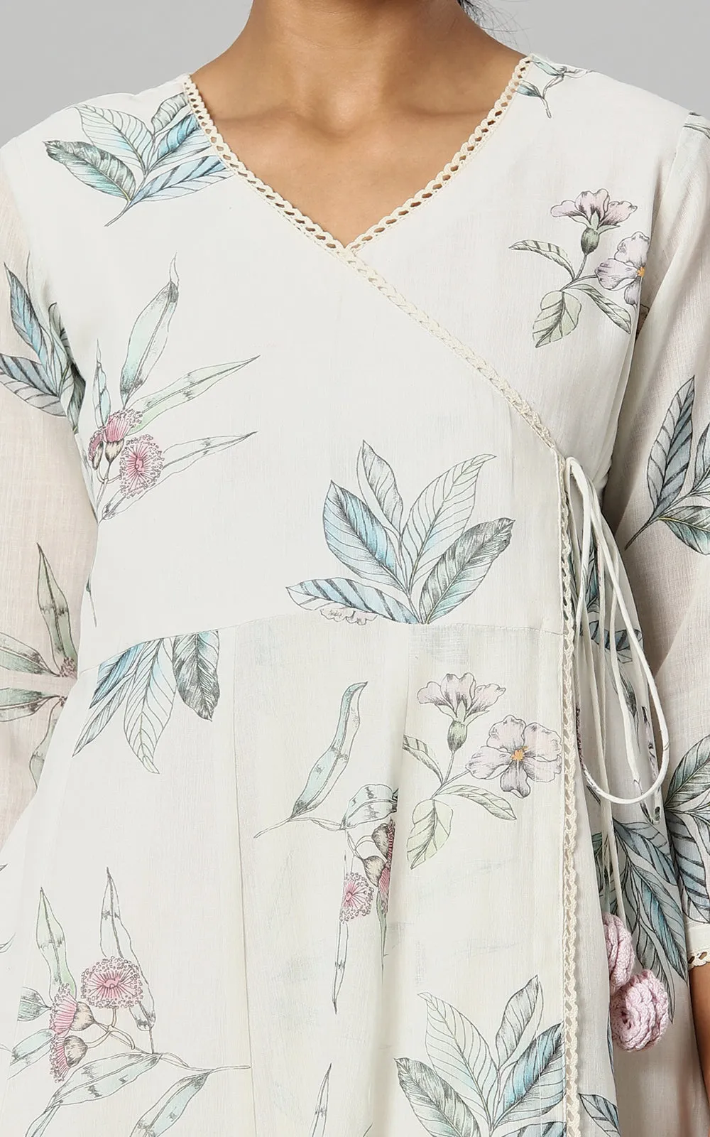 IVORY WILD FLOWER PANELLED KURTA
