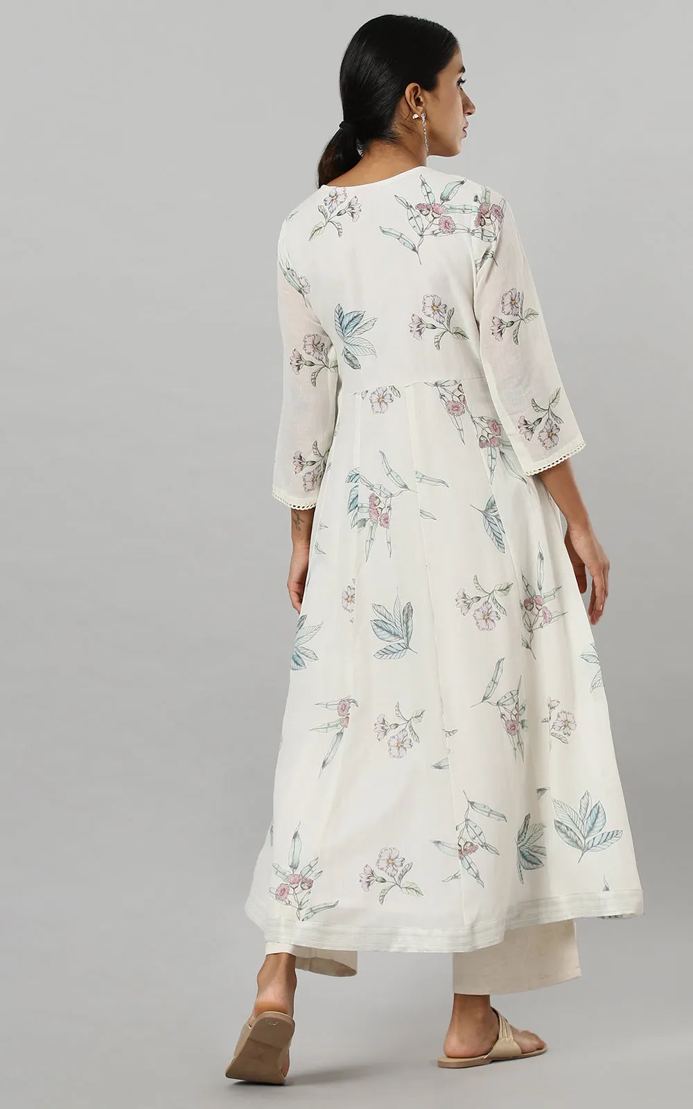 IVORY WILD FLOWER PANELLED KURTA