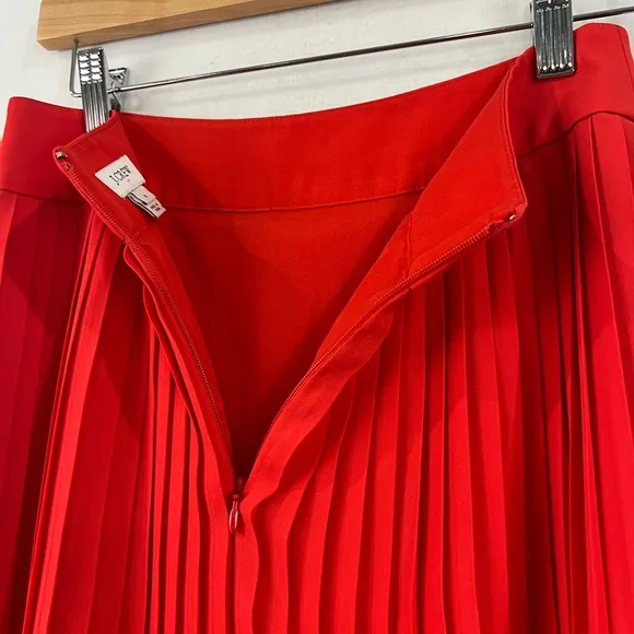 J. Crew Red Midi A-Line Pleated Skirt size 0 Holiday Festive Valentines