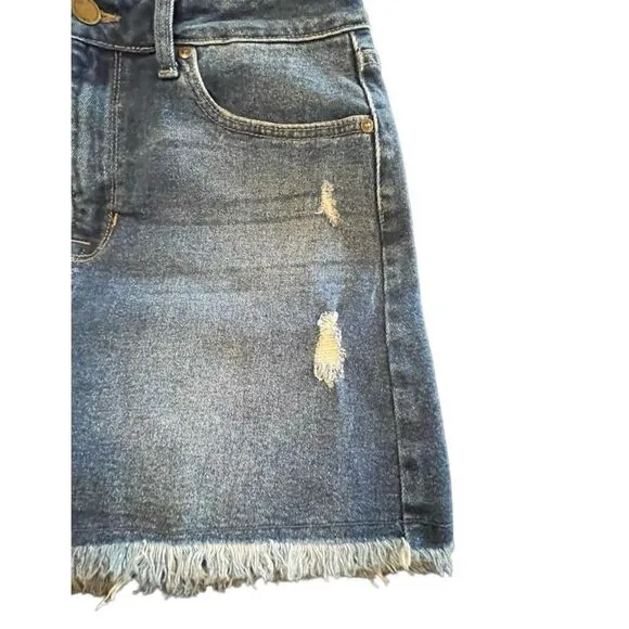 JBD BY JUST BLACK DENIM Women's Distressed Denim Mini Skirt Blue Size Large NWT