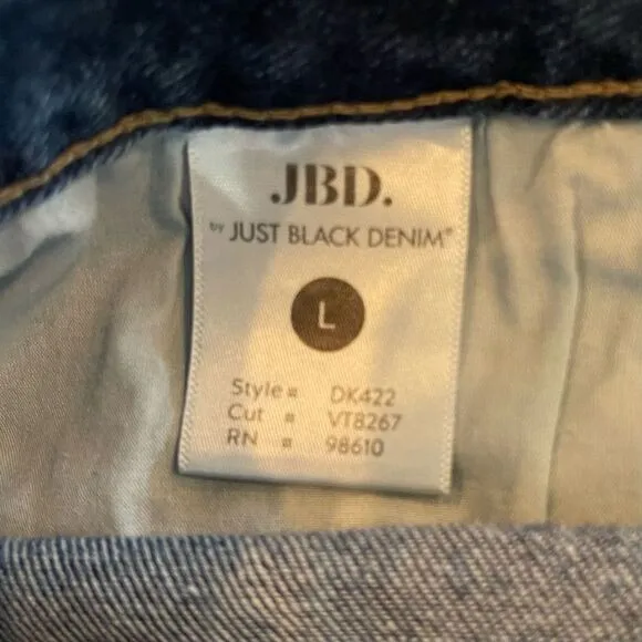 JBD BY JUST BLACK DENIM Women's Distressed Denim Mini Skirt Blue Size Large NWT