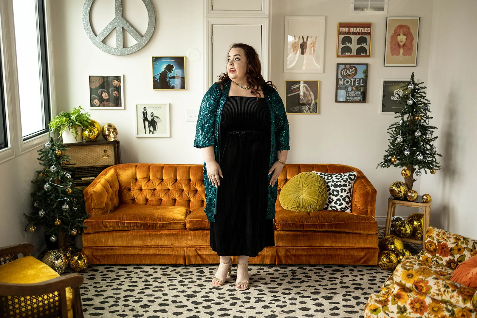 kitt velvet skirt in black
