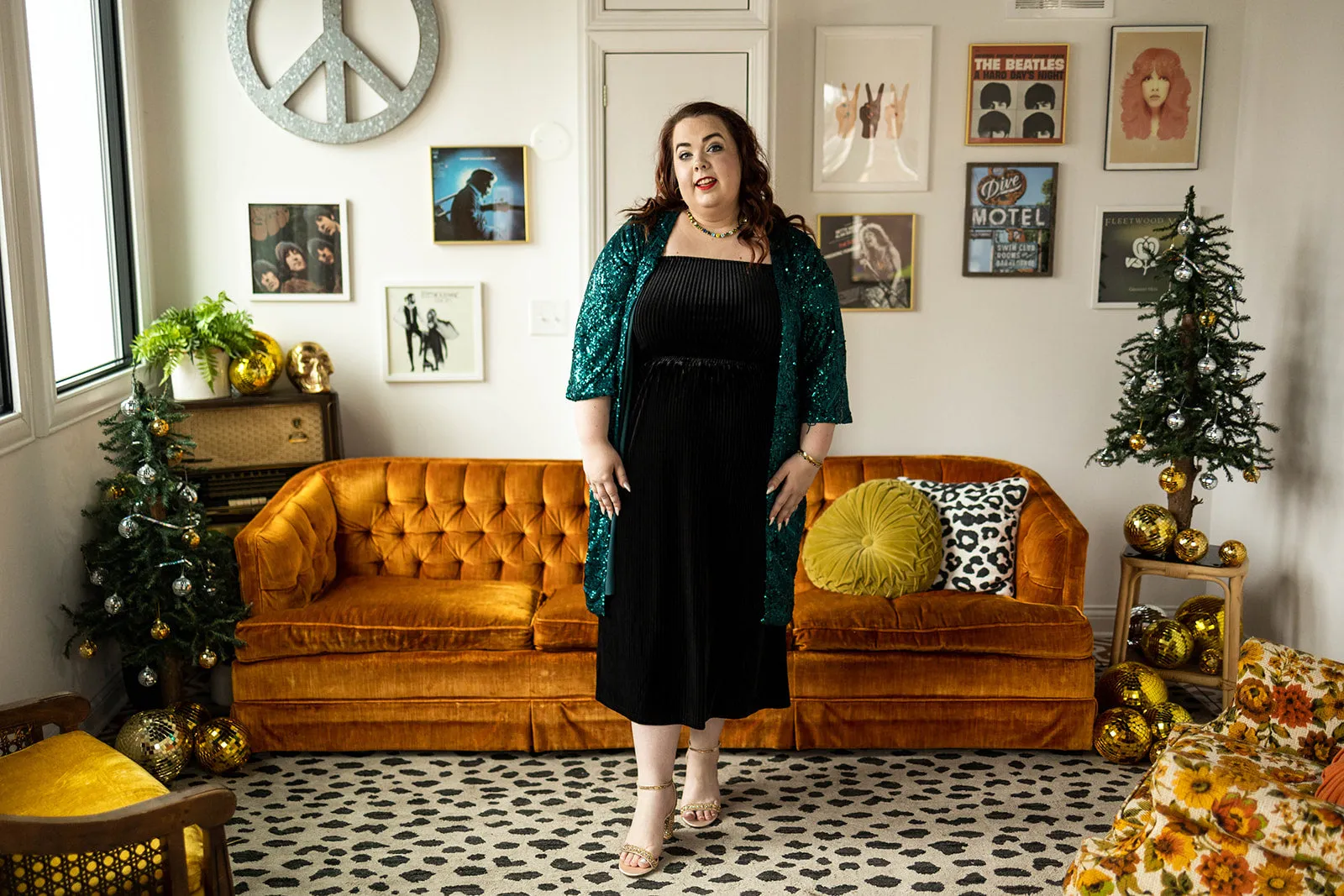kitt velvet skirt in black