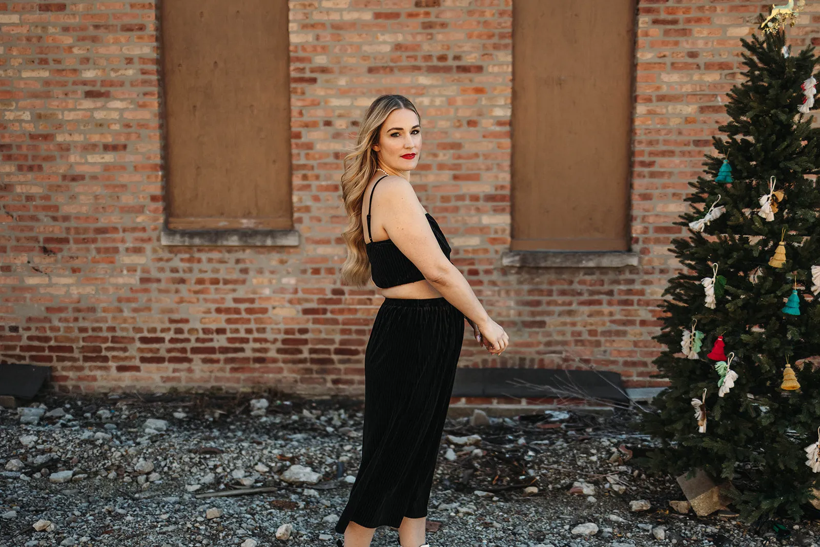 kitt velvet skirt in black