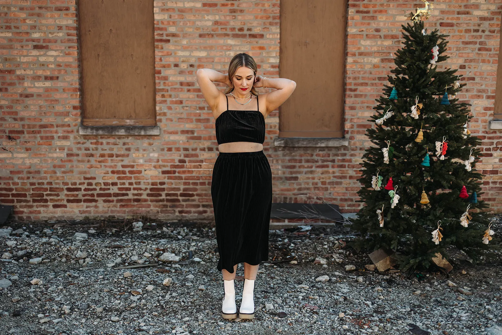 kitt velvet skirt in black