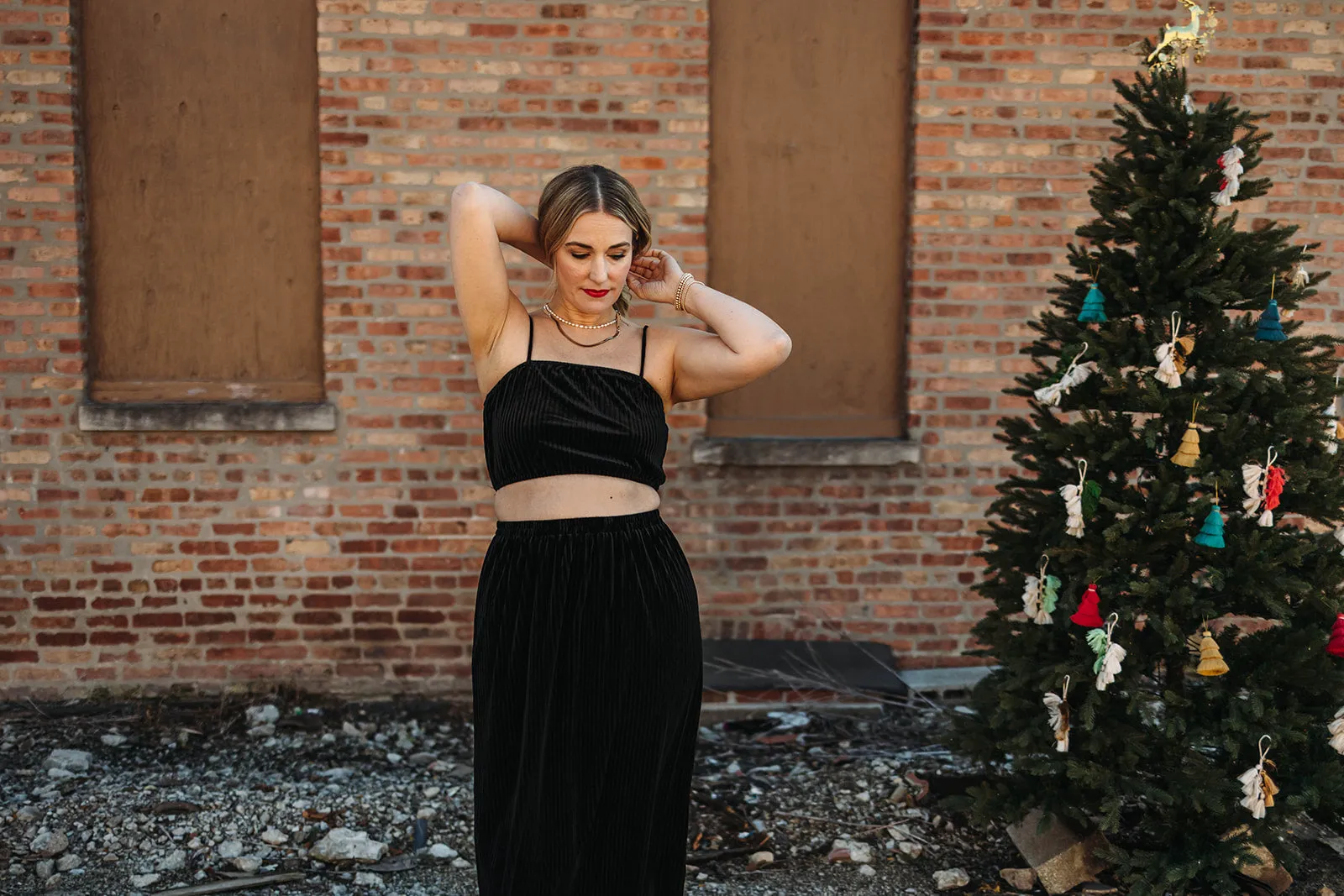 kitt velvet skirt in black