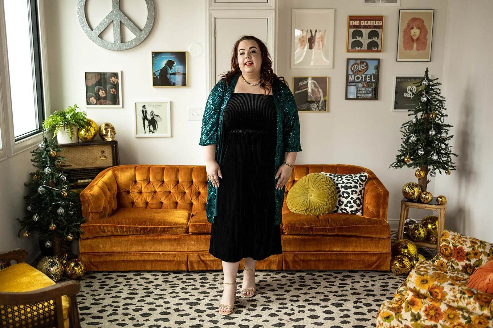 kitt velvet skirt in black